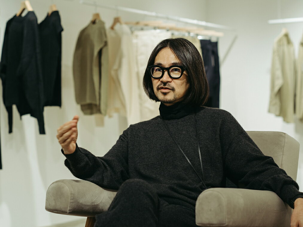 ファッションデザイナー　石川俊介さんの写真