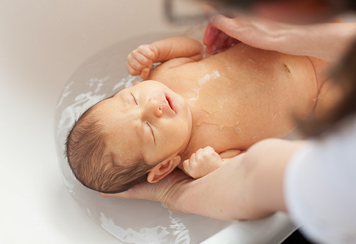 楽天ママ割 Mama S Life 赤ちゃんのお風呂 沐浴とは 入浴との違いは 手順やコツも詳しく解説 助産師監修