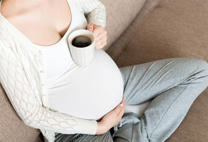 妊娠中はカフェインを摂り過ぎはNG！妊婦さんに及ぼす影響と対策【管理栄養士監修】