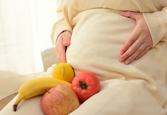 妊娠中に食べてはいけない果物はある？注意点も紹介【医師監修】