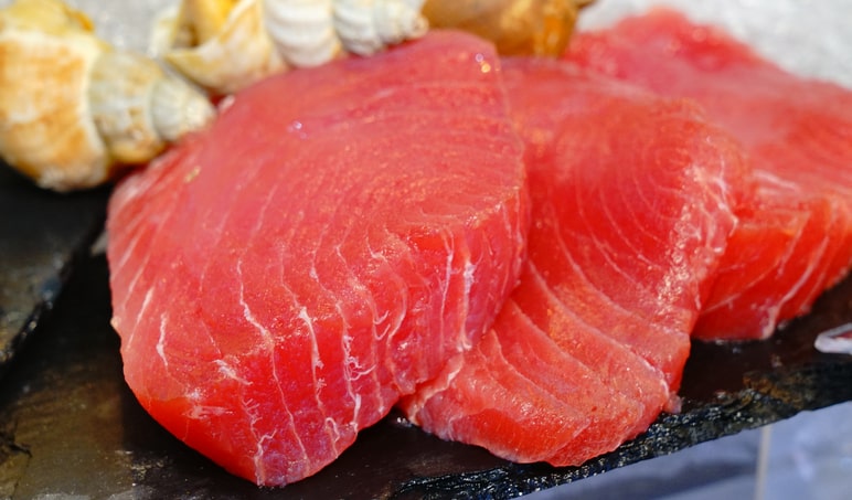 マグロの刺身