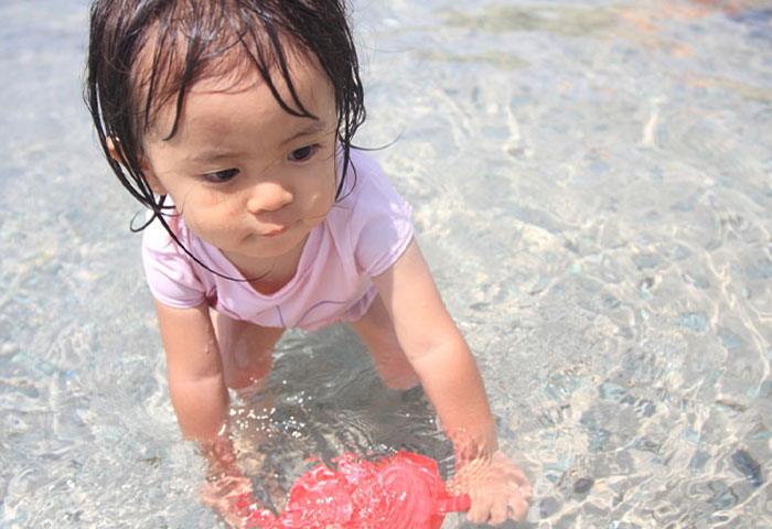 1歳児が水遊びする際の注意点やおすすめおもちゃをまとめて紹介！