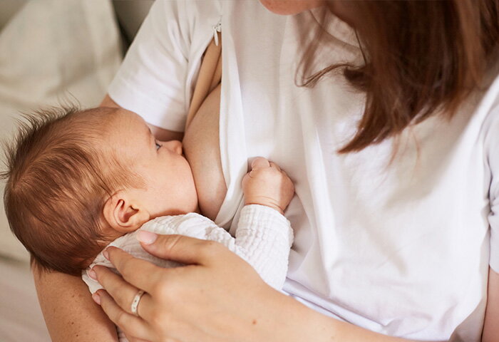 助産師監修｜母乳はいつまであげるべき？時期の目安とメリットを解説