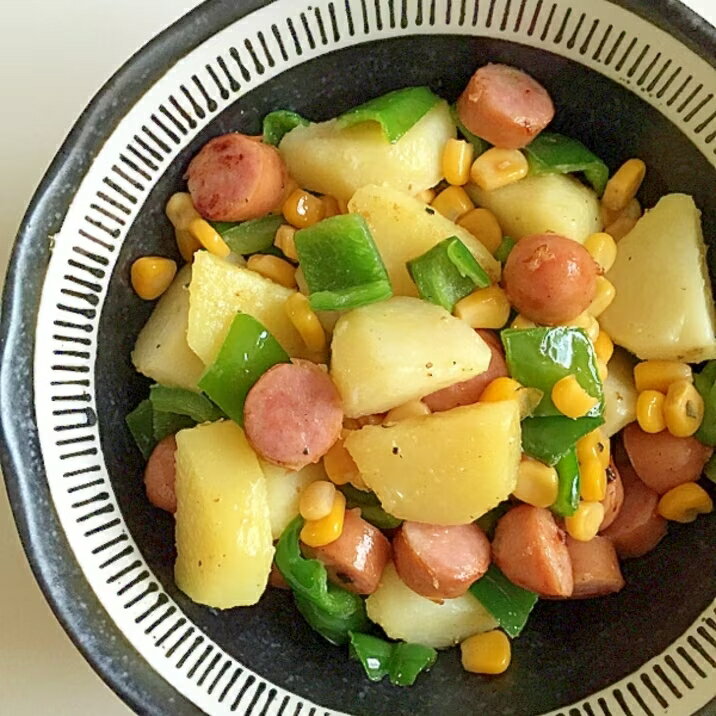 子供も喜ぶ♪ ウインナと野菜のバター炒め♪