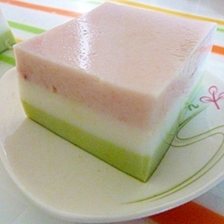 プリンで菱餅