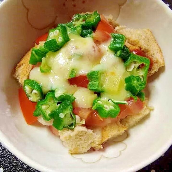 【離乳食完了期】おくら&トマトのパングラタン