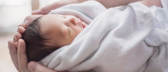 生まれたての赤ちゃん