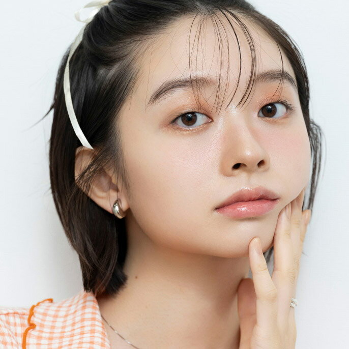 遠心顔さんに似合う！視線を操作する小顔メイク