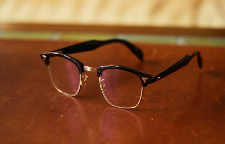 渋谷・GLOBE SPECSで ヴィンテージなアイウェアを探す