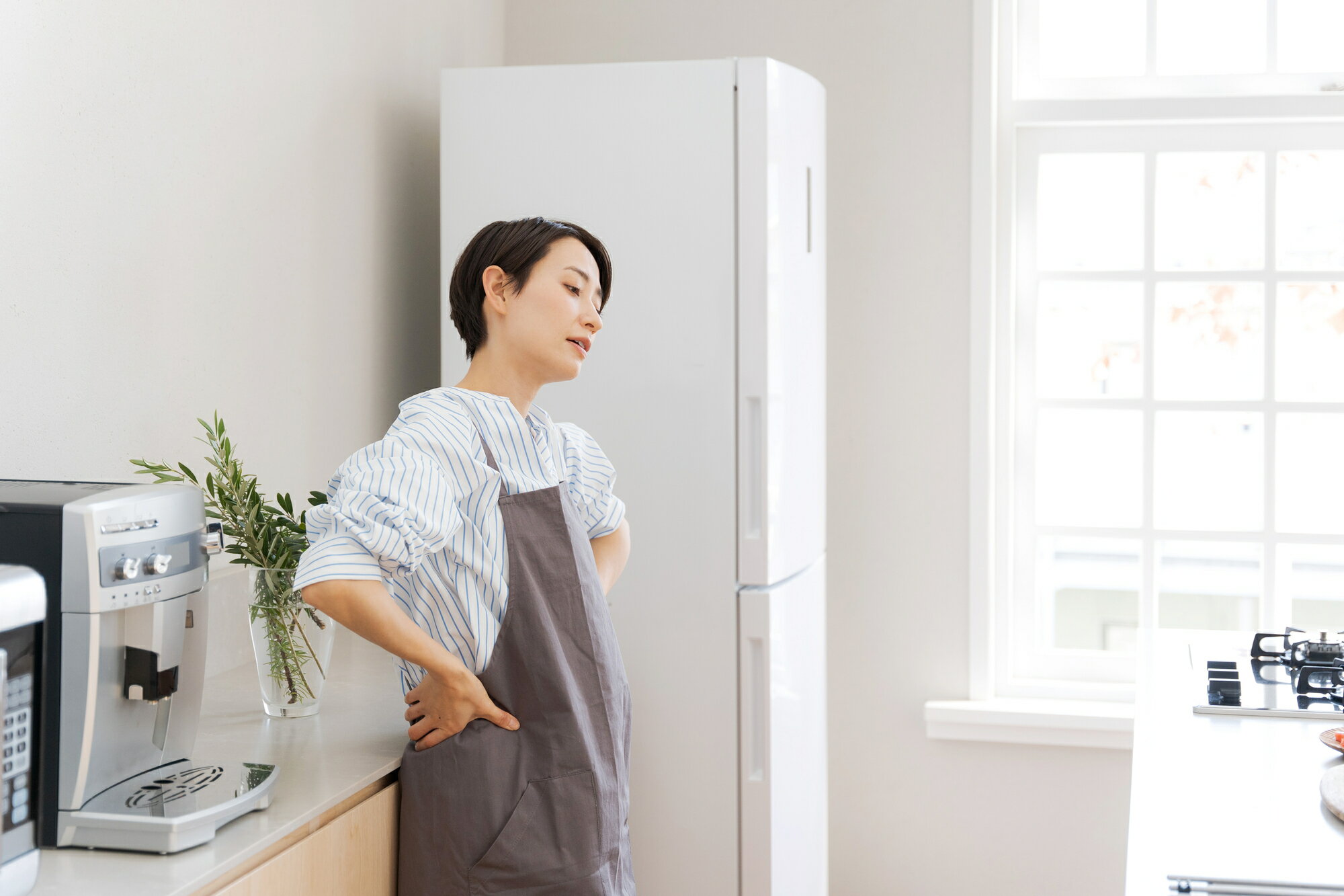 冷蔵庫からうるさい音が聞こえる原因とは？種類別に対策をご紹介