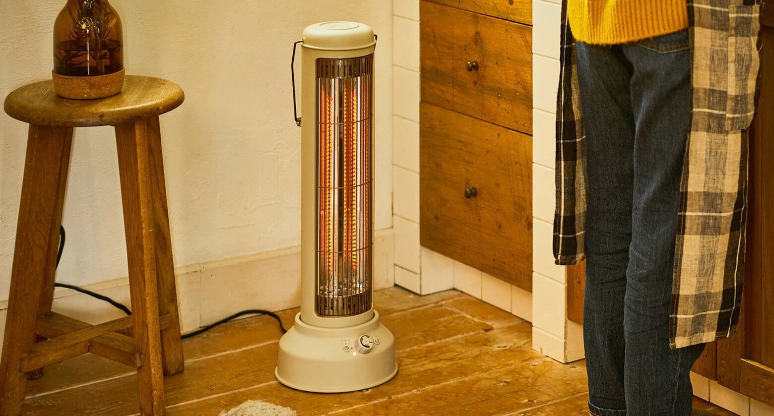 アラジン　電気ストーブ　２台まとめて　１シーズン使用 0.2秒で即あったかい。クラシックなデザインに最新技術が詰まった