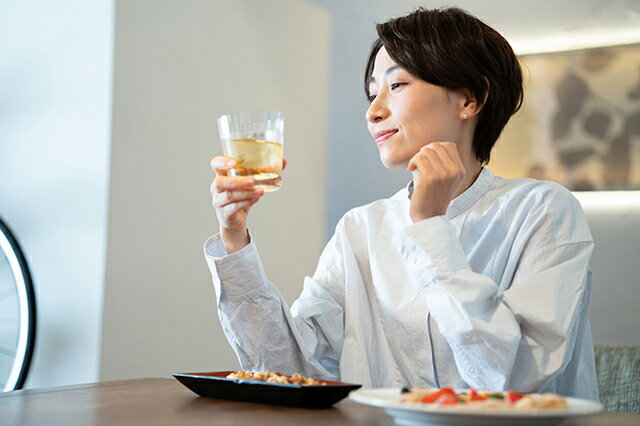 ダイエット中に太りにくいお酒の種類は？飲み方の注意点やおつまみレシピもご紹介