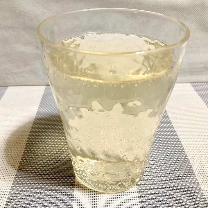 りんご酢とレモン果汁の炭酸水