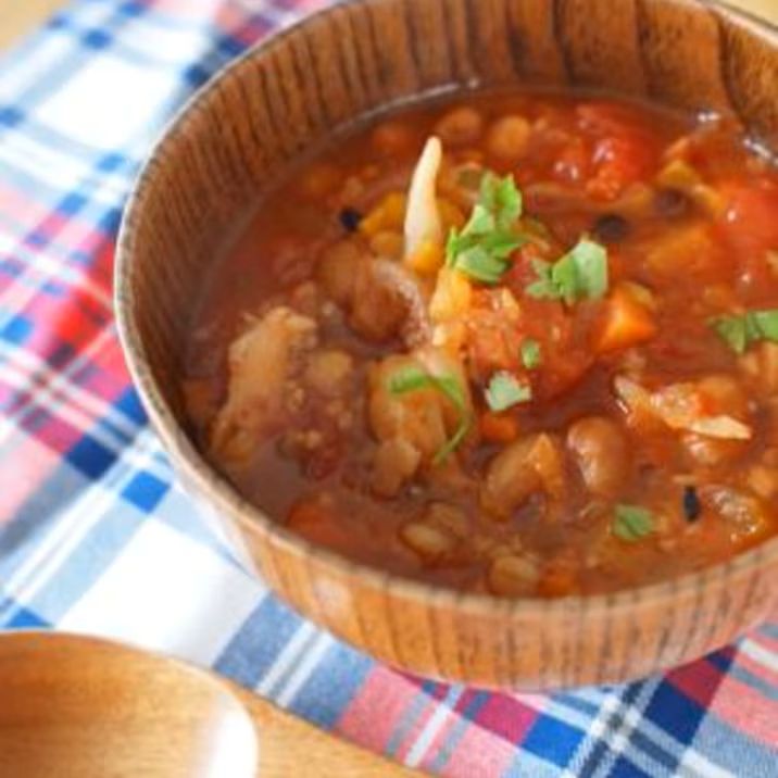 福豆と雑穀のスパイシー・ダイエット・トマトスープ