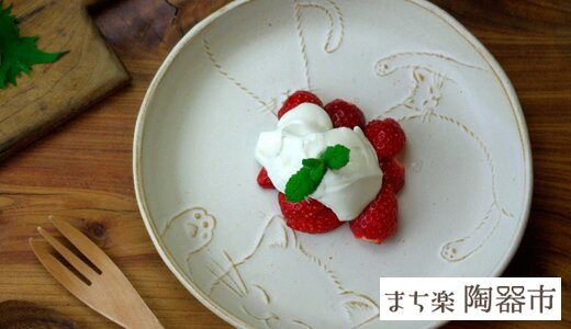 表情豊かなネコが魅力！可愛いレリーフのほっこり器