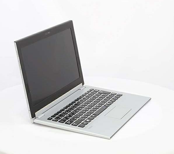 NEC LaVie Hybrid ZERO PC-HZ300FAS CORE M3 4,096.0MB 128.0GB