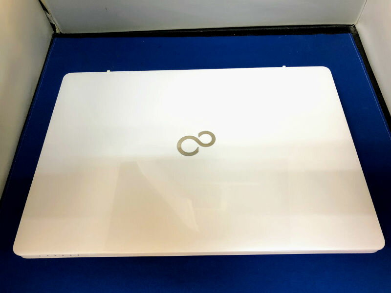 富士通｜FUJITSU FMVA50C2WP ノートパソコン LIFEBOOK ライフブック プレミアムホワイト 15.6型 /Windows10 Home /intel Core i7 /Office HomeandBusiness /メモリ：4GB /HDD：1TB /2018年6月モデル