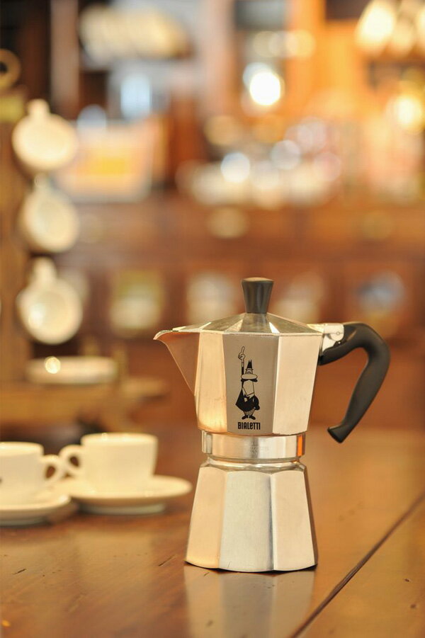 ビアレッティ エスプレッソメーカー 直火式 モカエキスプレス 4カップ用 マキネッタ(1個)