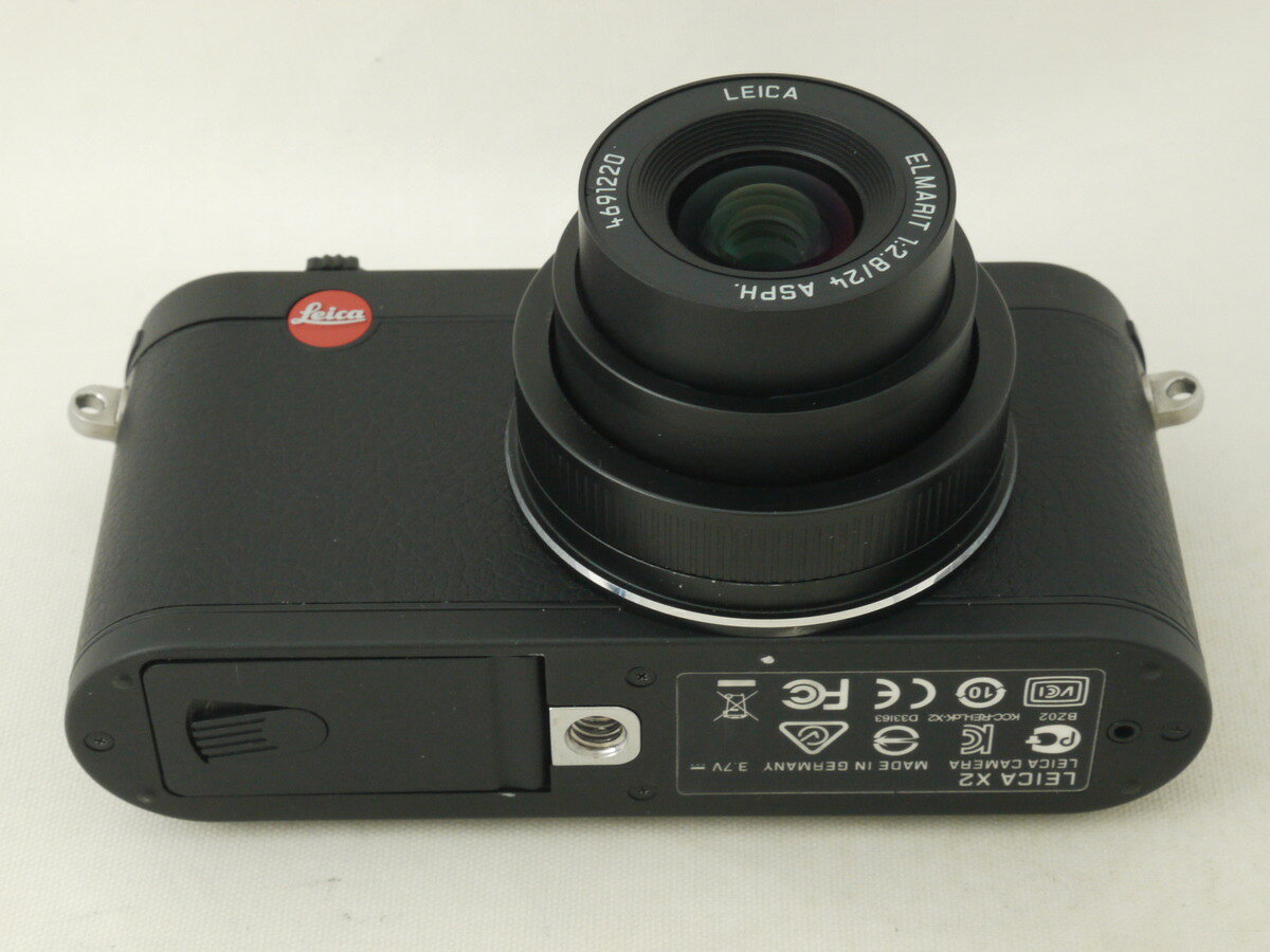 LEICA X2