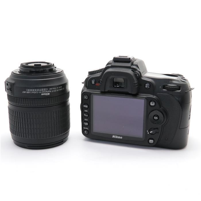 NIKON D90
