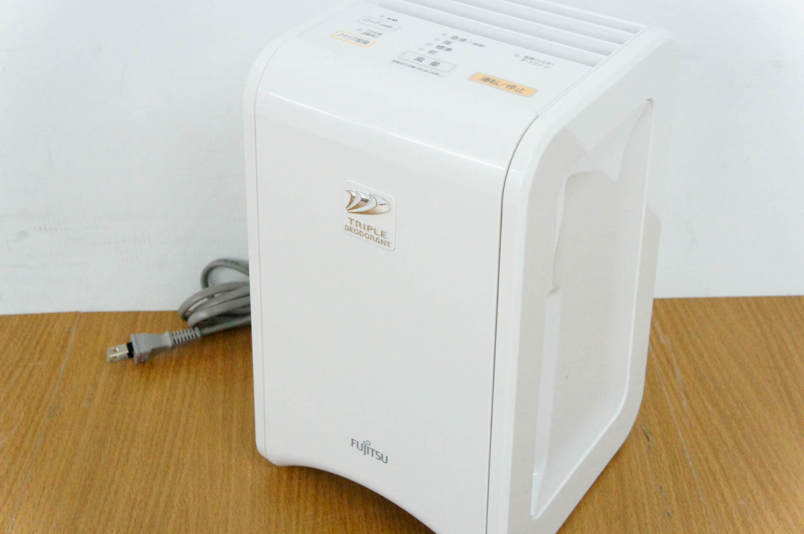 FUJITSU 富士通ゼネラル 加湿脱臭機 DAS-303E-W 加湿除菌脱臭機・脱臭機 : DAS-303E - 富士通ゼネラル JP