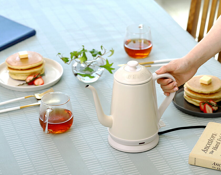 BRUNO ステンレスデイリーケトル ホワイト BOE072-WH