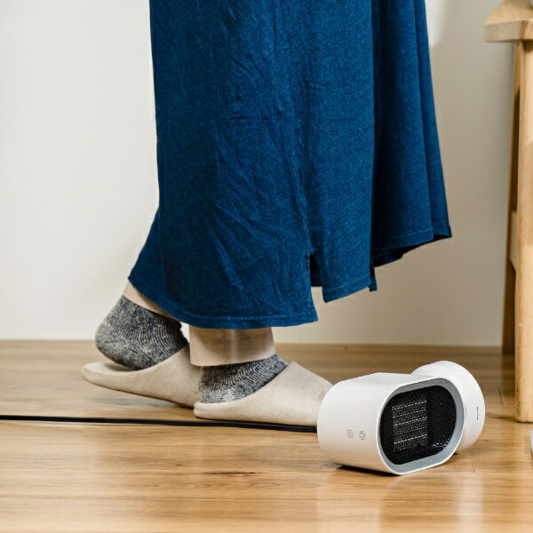 plus+more セラミックファンヒーター MO-WA004-WH