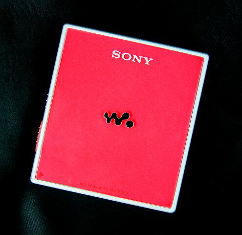 楽天市場】ソニーグループ SONY ポータブルMDプレーヤー MZ-E505(S