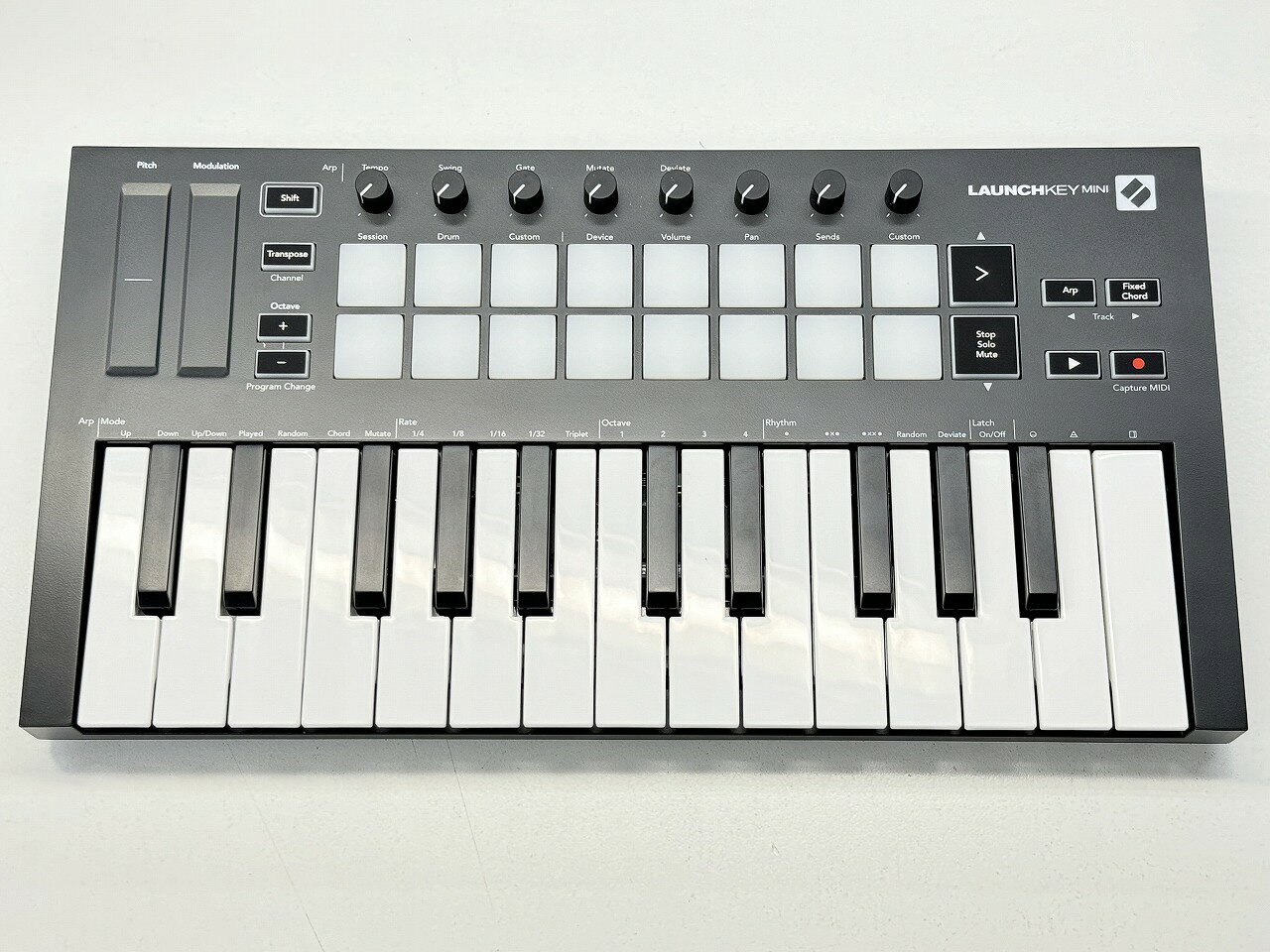 楽天市場】NOVATION MIDIキーボードコントローラー LaunchKey mini MK3