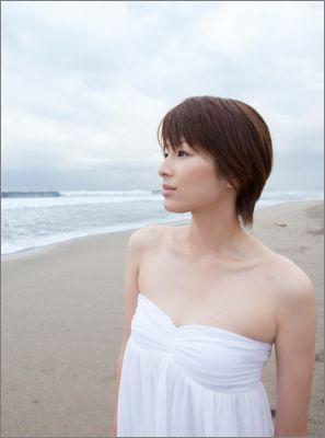 吉瀬美智子　サイン入り　ポートレートカレンダー Happy 50th birthday, Michiko!🤍🎉 カレンダーも本日発売です