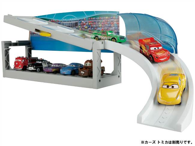 楽天市場】タカラトミー ディズニー カーズ トミカ まわしてレーシング