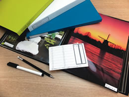 セキセイ クリヤーファイル (高透明) KP-2512-10 ブルー(1コ入)