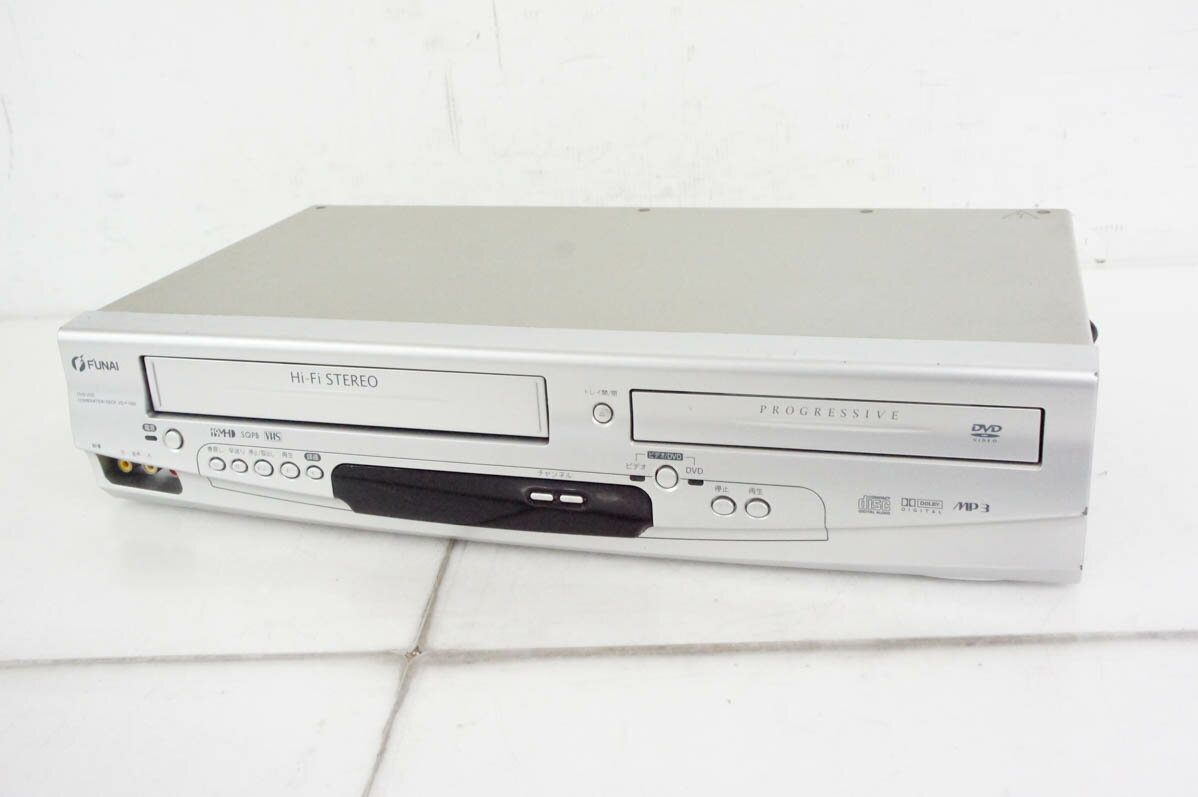 DVDプレーヤー　一体型ビデオデッキ Panasonic DVD プレーヤー一体型ビデオ（NV-VP30）2002年製
