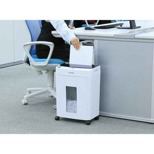 楽天市場】アイリスオーヤマ IRIS オートフィードシュレッダー KTF60M