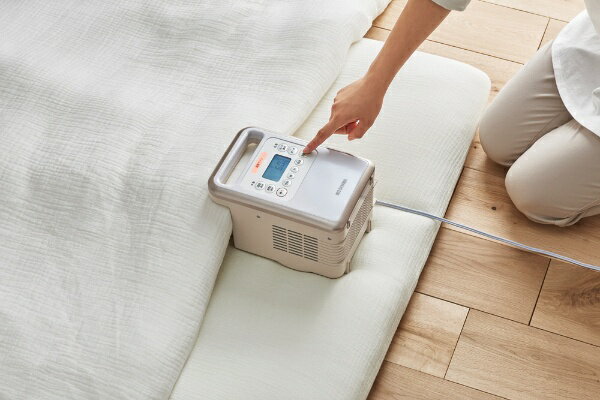 IRIS ふとん乾燥機ツインノズル ハイパワー カラリエ KFK-401