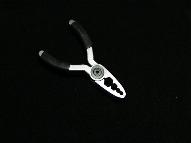 OPTION No.1 ロッドエンド＆ターンバックル用アルミプライヤー ブラック NO-701BK