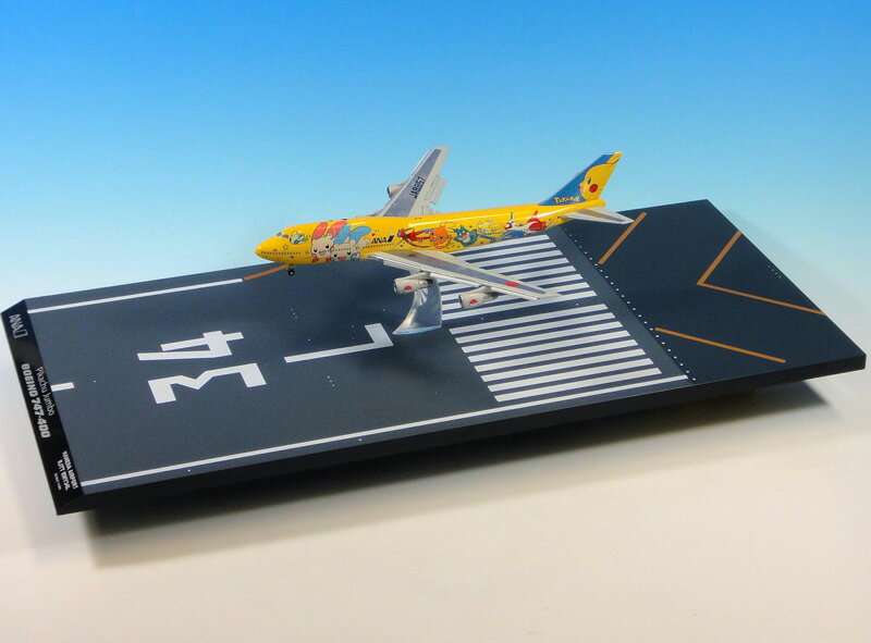全日空商事 1/200 777-9X ANA 空中姿勢 完成品ソリッド ギア付 2019年7月2日 1:200 BOEING 777-9 BOEING ハウスカラー空中姿勢