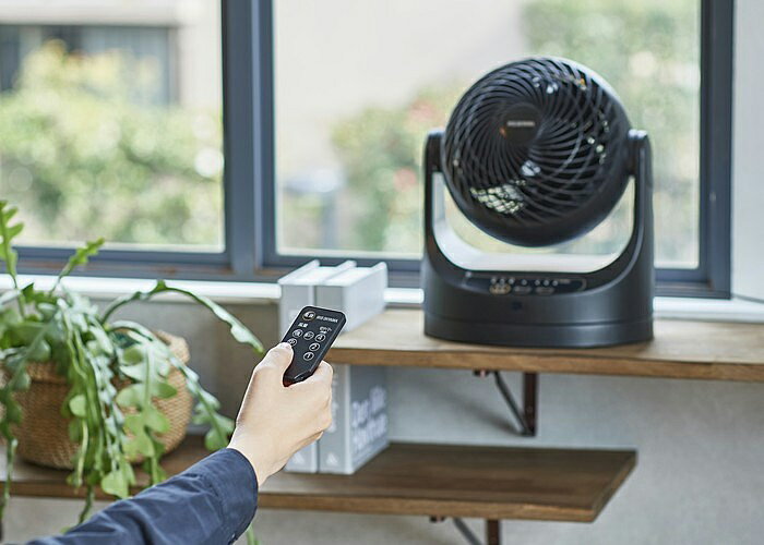 IRIS コンパクトサーキュレーター マカロン型 ブラック PCF-MKC15-B