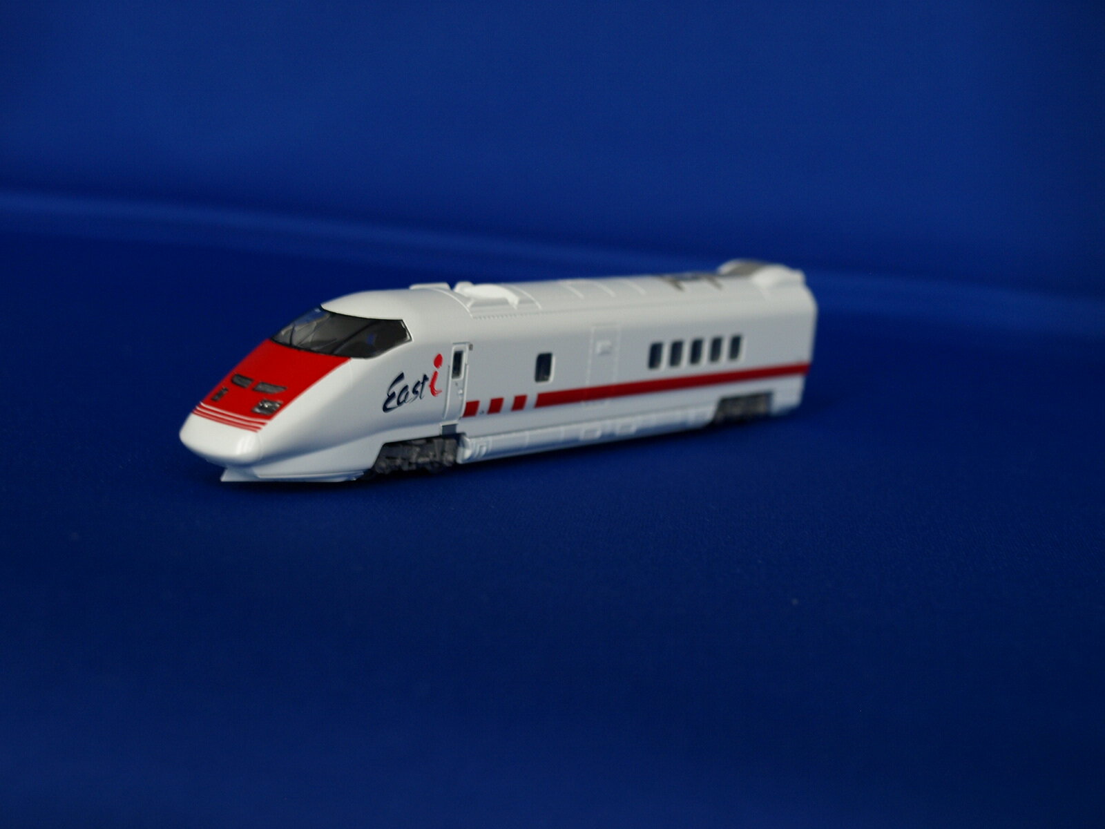楽天市場】カトー 鉄道模型 ラウンドハウス N 10-937 E3系700