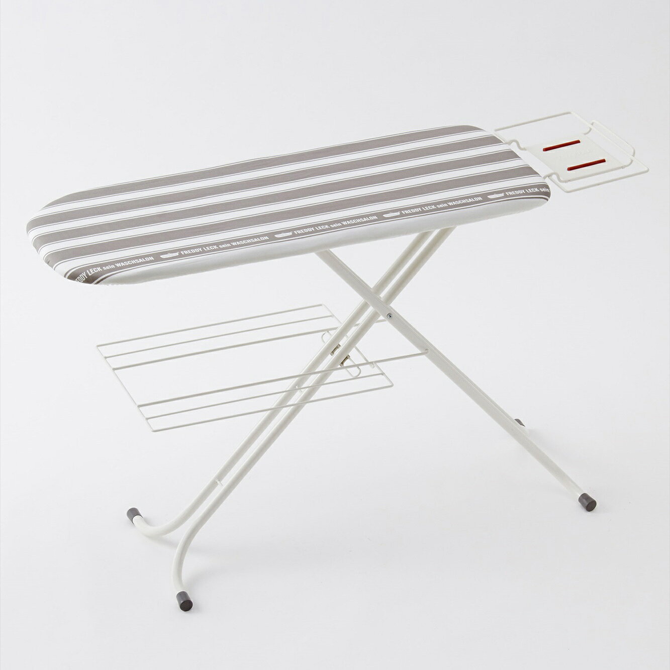 美品★フレディレック★スタンド式　アイロン台 楽天市場】藤栄 フレディレック スタンド式 アイロン台 | 価格比較