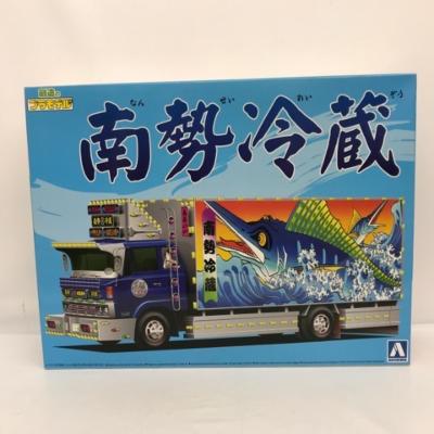 アオシマ1/32  アートトラック　豊丸冷急　プラモデル Amazon | 【未組立】 1/32 アートトラック 丸美グループ 豊丸冷