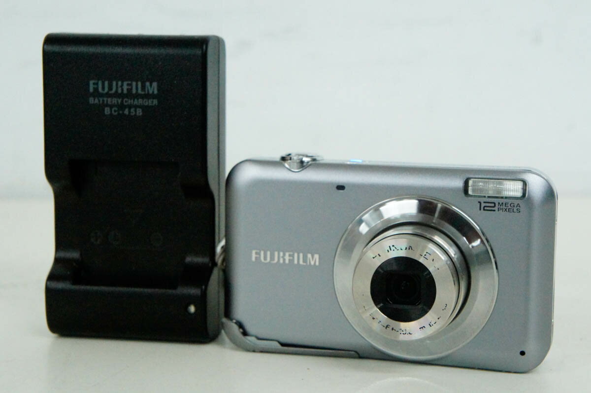 FUJIFILM FINEPIX JX300 フジフイルム シルバー　動作品 中古】FUJIFILM 富士フイルム FINEPIX JX300 シルバー