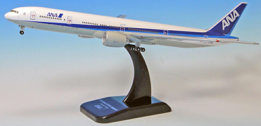 極上品！！全日空商事C3POB777-200er 1/200 楽天市場】全日空商事 1/100 777-200ER JA743A C-3PO ANA JET