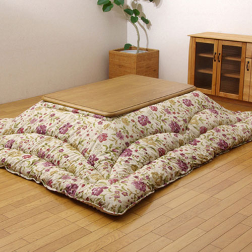 イケヒコ 国内プリント クレージュ ベージュ 約205×245cm 裏地:フランネル 5953139