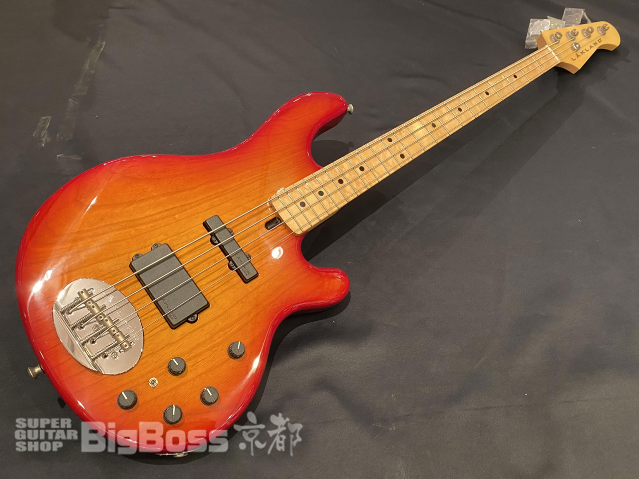 超希少 TRABEN Array Attack Rockfield エレキベース 楽天市場】フックアップ TRABEN ARRAY LIMITED 5 Spalted Red 5弦