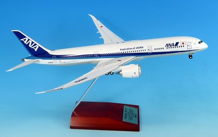 全日空商事 1/200 777-9X ANA 空中姿勢 完成品ソリッド ギア付 NH20099 1:200 BOEING 777-9 ANA 空中姿勢 完成品ソリッド(ギア