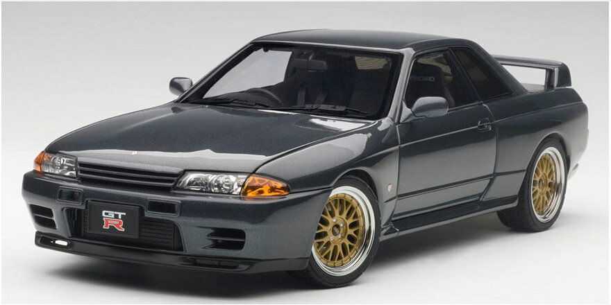 オートアート 1/18 日産 スカイライン GT-R R32 新劇場版 頭文字