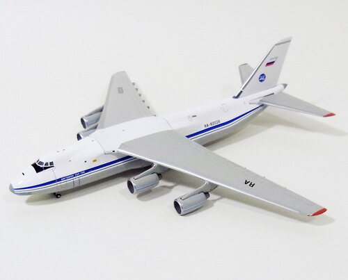 楽天市場】イリューシン IL-96-300 ロシア政府専用機 RA-96019 1/400