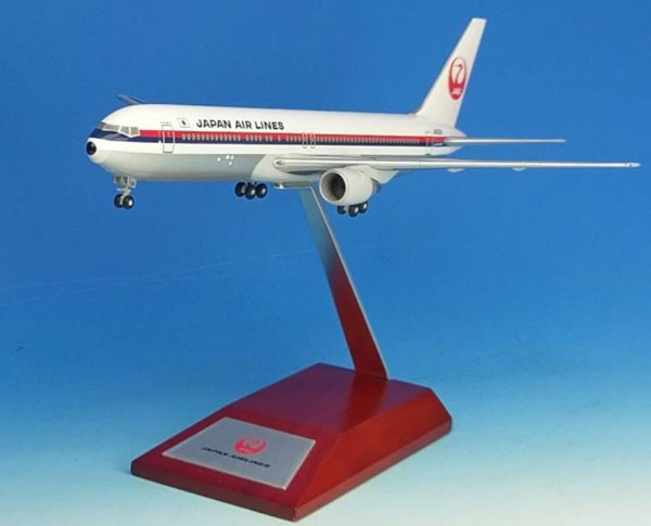 楽天市場】JALUX 1/200 B777-300 JAL 日本航空 JA8941 JALUX | 価格