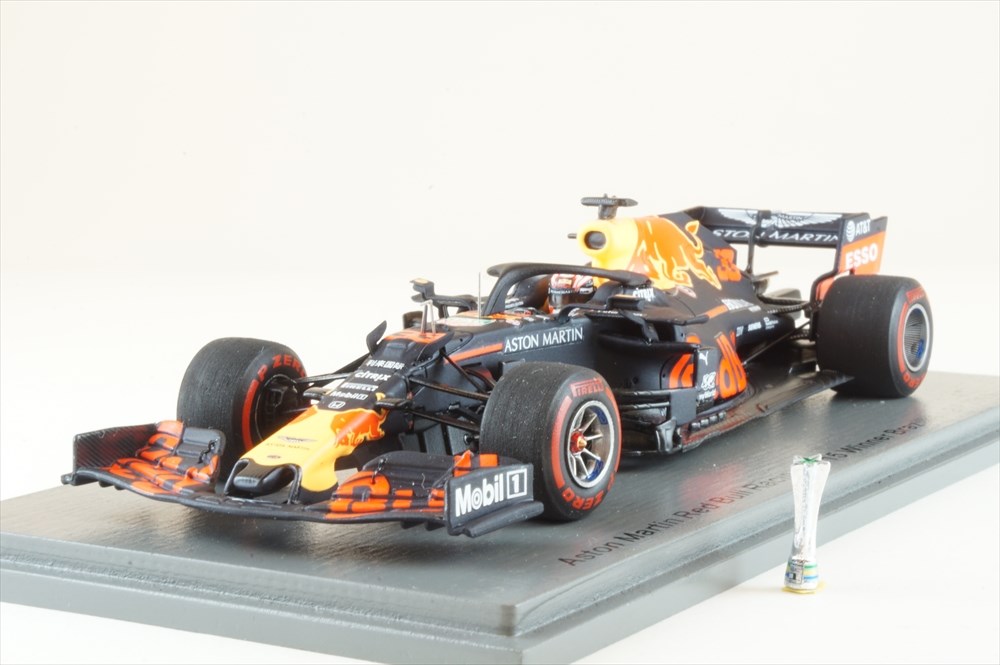 スパーク Red Bull RB16 #33 70周年GP優勝 2020 楽天市場】1/18 Aston Martin Red Bull Racing RB16 No.33 Winner 70th